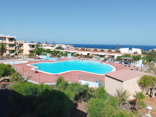 an overhead view of a swimming pool in a resort at Casa Ventura in Costa de Antigua
