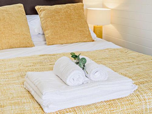 Ένα ή περισσότερα κρεβάτια σε δωμάτιο στο 1 Bed in Gwyddelwern 80319