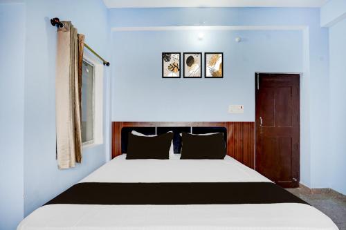 Katil atau katil-katil dalam bilik di Hotel O The Royal Inn