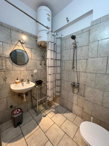C14 Apartment4