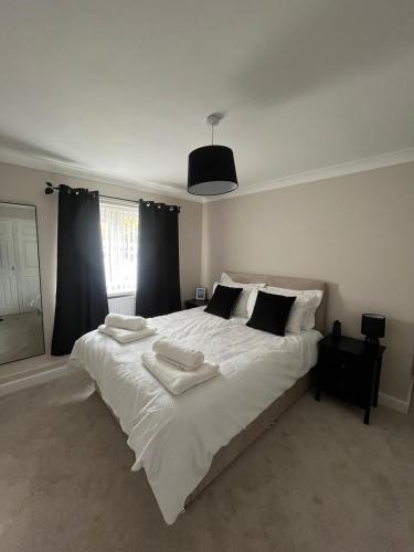 Ένα ή περισσότερα κρεβάτια σε δωμάτιο στο Hartlepool Marina View Apartment