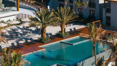 Bazén v ubytování Pyrenéus Residence GAV Resorts nebo v jeho okolí