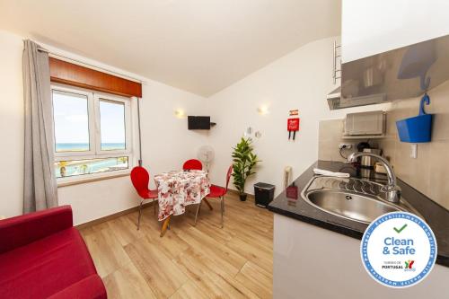 Imagem da galeria de Rising Sun Top-Floor Flat em Lagos