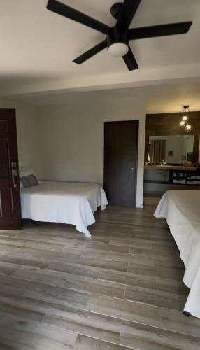 Postel nebo postele na pokoji v ubytování Casa El Chitian