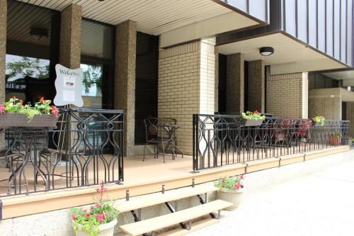 Μπαλκόνι ή βεράντα στο Ramada Plaza by Wyndham Regina Downtown