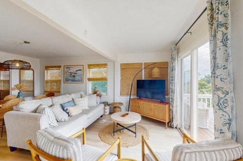 Gallery image of Top Level - Serenity in Surf City in Surf City