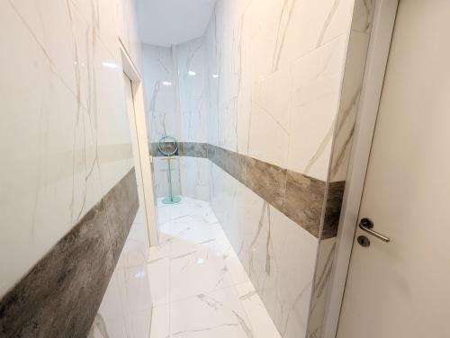 Elegant Vienna Apartments in Prime Location Steps from Danube & Prater YB4