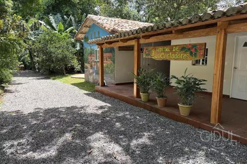 Cozy Bedroom in a coffee farmn in Coatepeque Lake