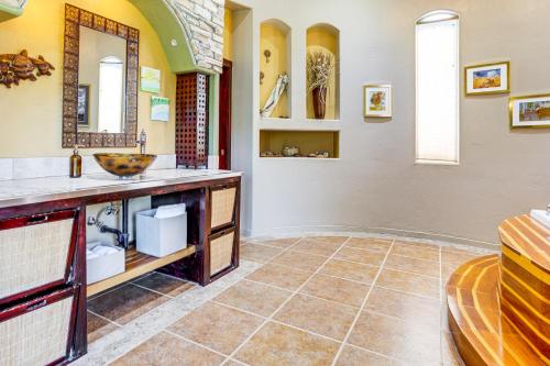 Foto sihtkohas Eden asuva majutusasutuse 5 Mi to Powder Mtn Tuscan Mountain Retreat galeriist