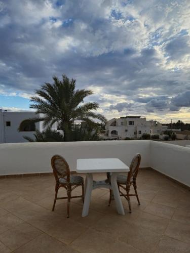 Résidence Ulysse Djerbaにあるバルコニーまたはテラス