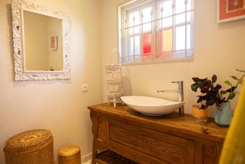 Gallery image of Le Ficus Iti - Belle villa bord de mer et piscine in Paea