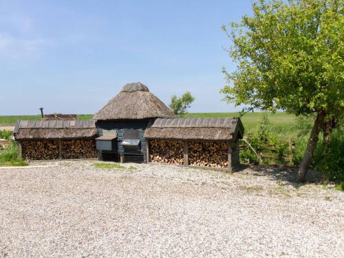 Φωτογραφία από το άλμπουμ του Apartment with view of North Holland landscape σε Schagen