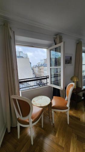 Elegant Haussmann apartment 50m G Lafayette