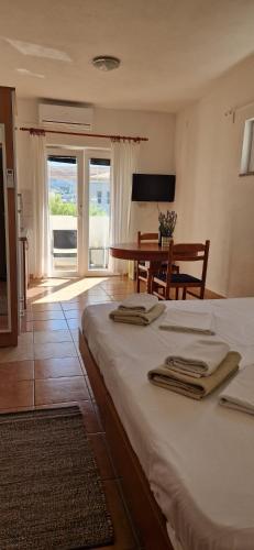 Gallery image of Apartments Burcul Pag in Pag