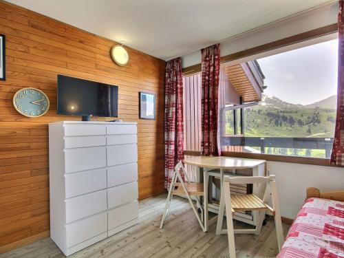 Studio cabine 4 pers, vue pistes, centre Belle Plagne