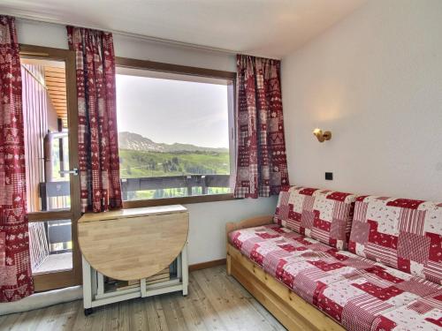 Studio cabine 4 pers, vue pistes, centre Belle Plagne