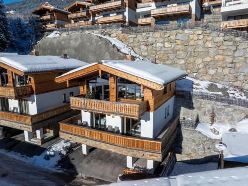 Chalet near Ski Lift with Garden