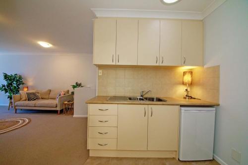 Η κουζίνα ή μικρή κουζίνα στο Elsinor Townhouse 2