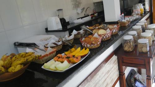 Makanan di atau berdekatan inn ini