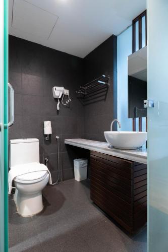 Ένα μπάνιο στο T+ Hotel Sungai Petani