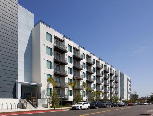 Gallery image of LAX 1 Bed Luxe with FREE PARKING in Los Angeles