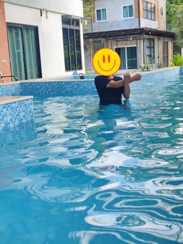 Kolam renang di atau dekat dengan Riverside Khao Yai