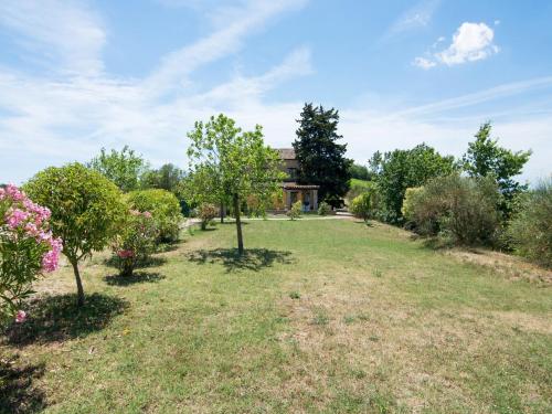Fotografie z fotogalerie ubytování Charming apartment in Ascoli Piceno near village v destinaci Ascoli Piceno