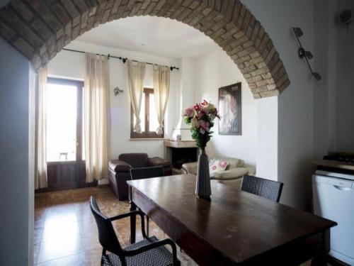 Fotografie z fotogalerie ubytování Charming apartment in Ascoli Piceno near village v destinaci Ascoli Piceno