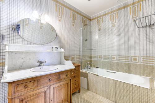 Duplex de charme parisien au coeur du Marais