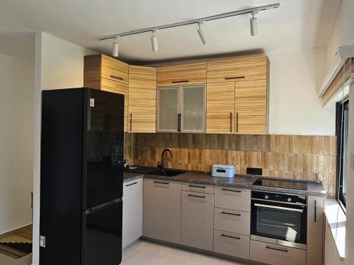 Φωτογραφία από το άλμπουμ του Apartment Rose Garden σε Risan