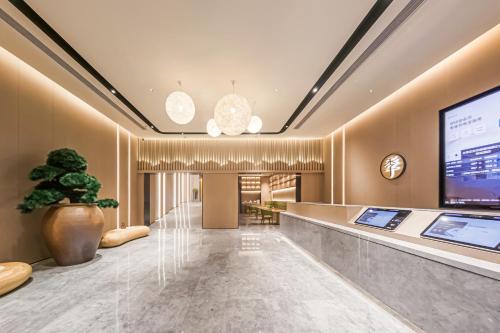 Μια τηλεόραση ή/και κέντρο ψυχαγωγίας στο JI Hotel Beijing Headquarters Base Guogongzhuang Subway Station
