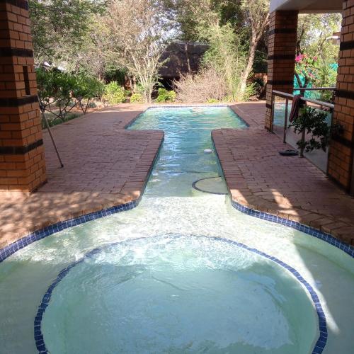 Piscina en o cerca de Hiddengem-Luxy-v enterprises PTY LTD