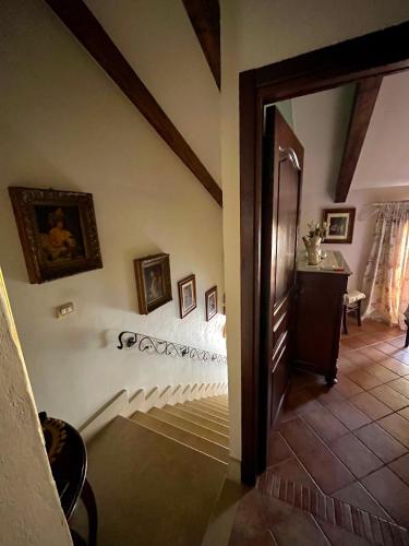 Postel nebo postele na pokoji v ubytování Ludy suite house