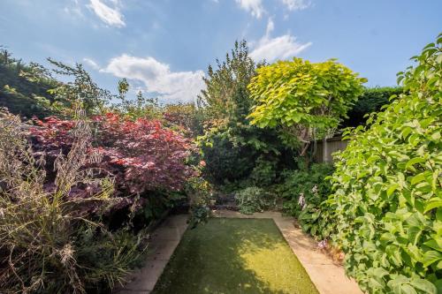 Gallery image of Charming Lytham two bedroom bungalow & garden in Lytham St Annes