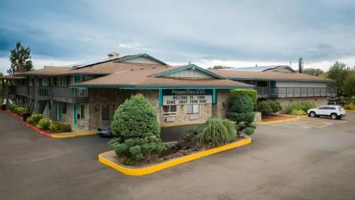 Pepper Tree Inn in Hillsboro