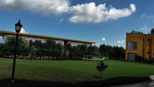 Zahrada ubytování Spree Resort Jim Corbett