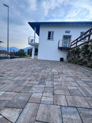 Budova, kde se prázdninový dům nachází