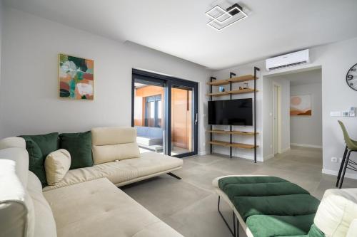 Luxury penthouse VE - sea view