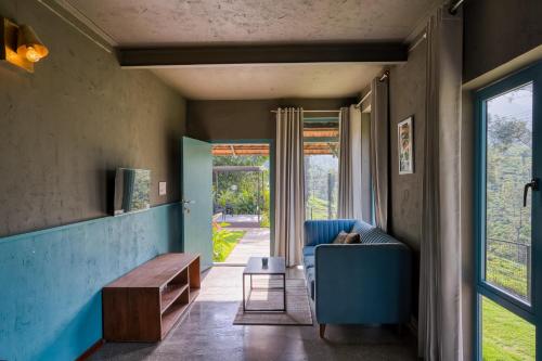 Χώρος καθιστικού στο Kalani Stays Boutique Luxury in Vythiri, by Hotelbuz