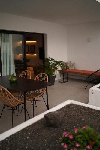 Apt The V home