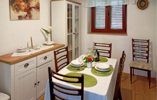 Pet Friendly Home In Pula With Ethernet Internet