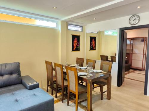 Χώρος καθιστικού στο Blue Haven Bay Villa 21C