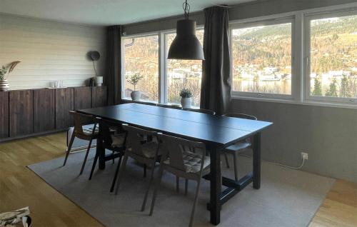 Fotografie z fotogalerie ubytování Cozy Home In Ulvik With Wifi v destinaci Ulvik