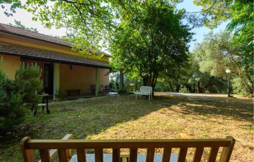 Taman di luar Stunning Home In Fano With Wifi