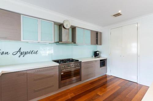 Dapur atau dapur kecil di Haven Home Art Spring
