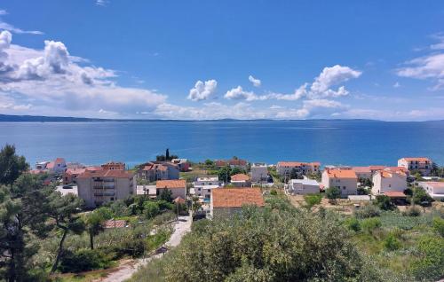 Stunning Apartment In Podstrana