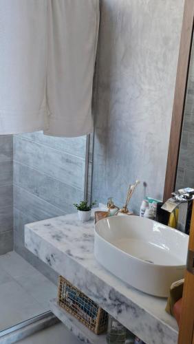 Bilik mandi di Casa Go Reserva Sauipe