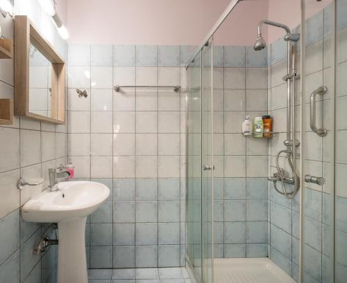 Seaside Studio 2 Chania, 90m from the beach in Chania, Free parking on site, Garden, Fast Wi-Fi Self Check in