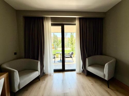 Posezení v ubytování Miraki Resort