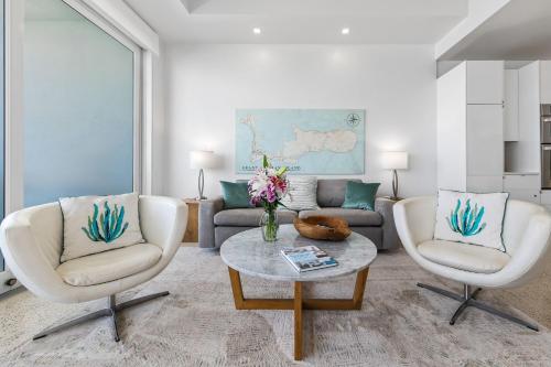 Χώρος καθιστικού στο Lighthouse Point Residences